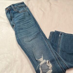 Hollister Mom jeans size 3R